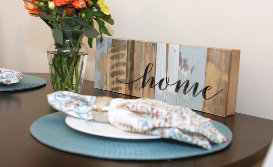 beautiful place setting in furnished respite apartment